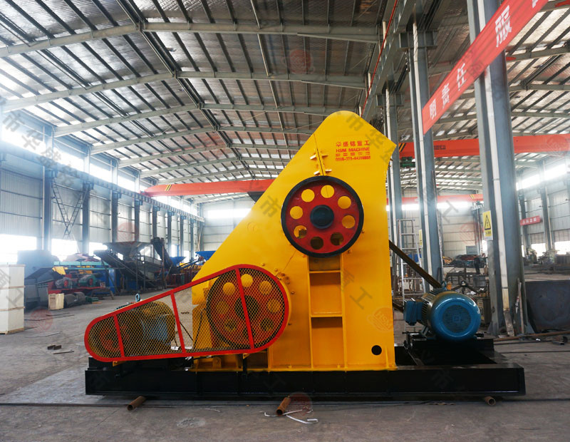 破碎滑石用華盛銘1412型雙級破碎機(jī)出料均勻，多少錢