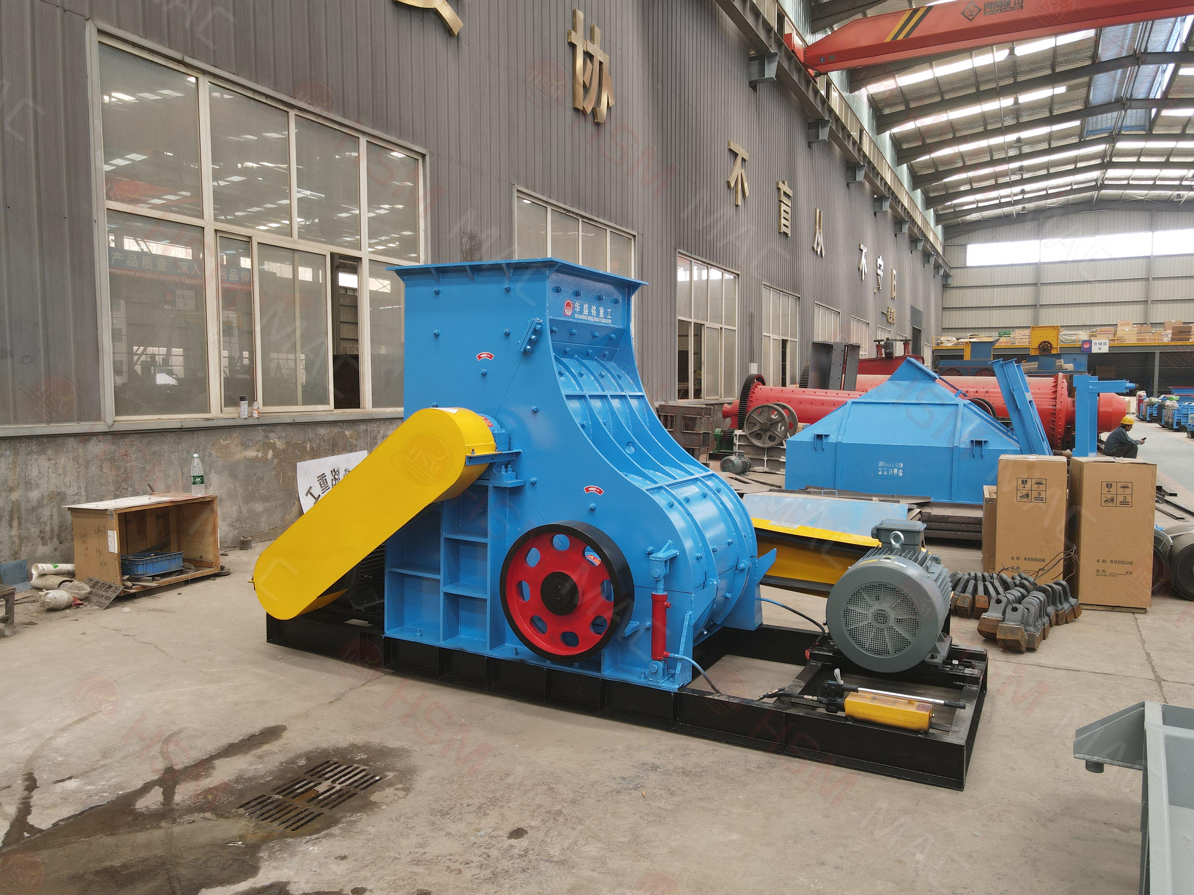 磚廠用雙級無篩底粉碎機實現(xiàn)均勻細膩的出料體驗