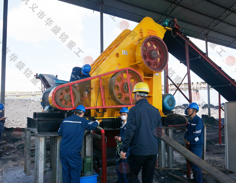 雙級(jí)粉碎機(jī)市場(chǎng)價(jià)格多少錢？小型雙級(jí)粉碎機(jī)廠家推薦